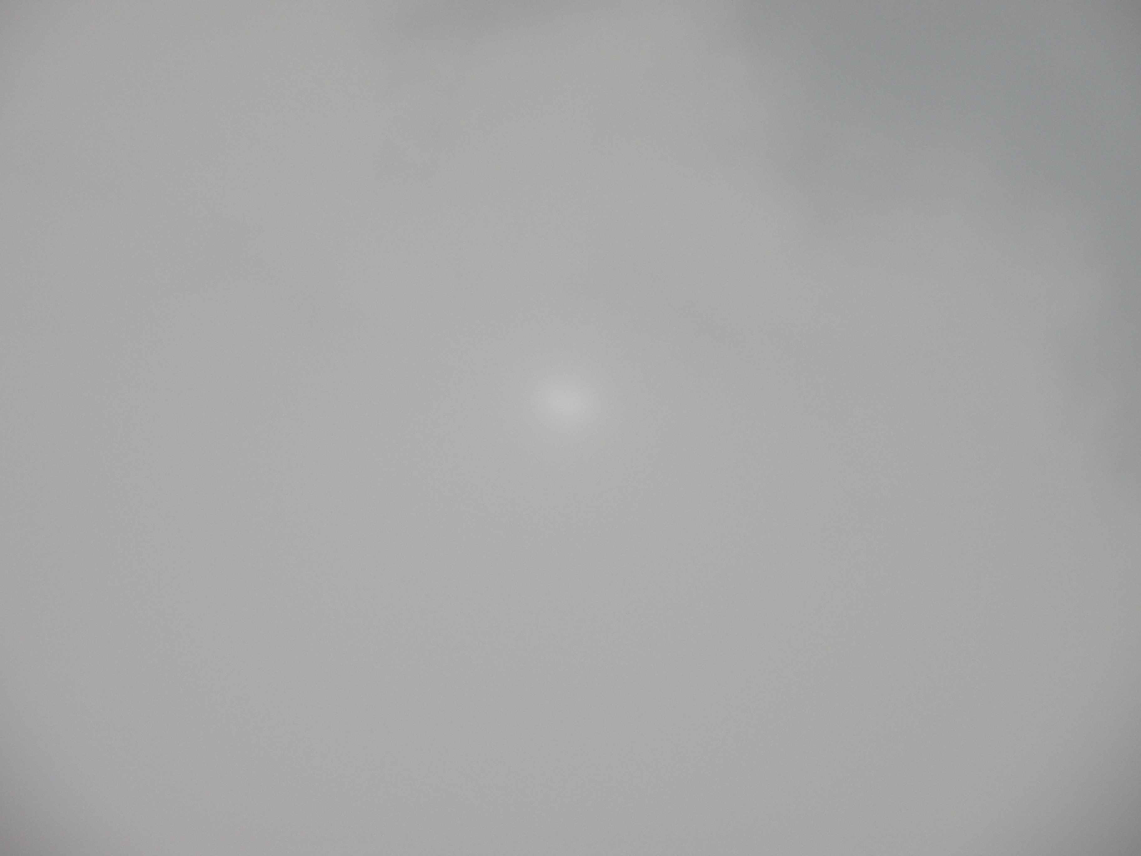 皆既日食 2009年7月22日 10時50分トカラ列島西方天候にわか雨 その２